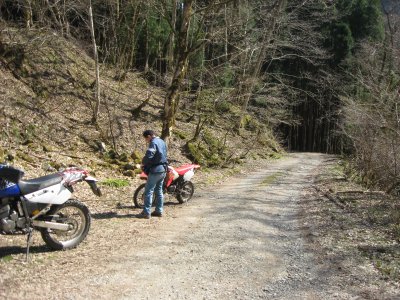 道中のパンク③