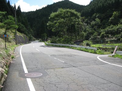 006.志倉道谷林道へ