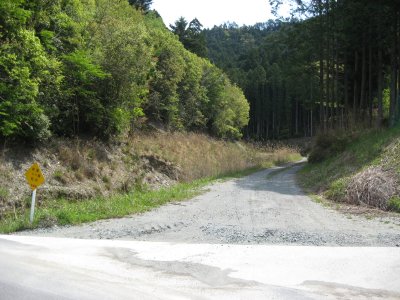 011.林道　余谷線