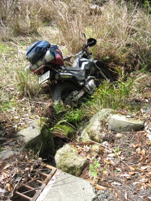 009.あらぬところにバイクが・・・②