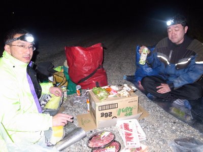 034.仁淀川べりでの宴①