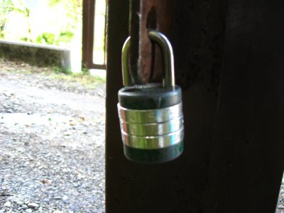 012.御母衣湖付近の林道③