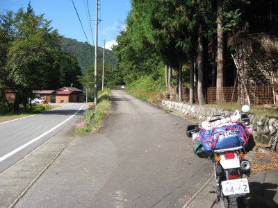 019.牛首林道の入口02