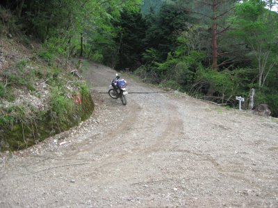 016.張川林道の宝蔵峠②