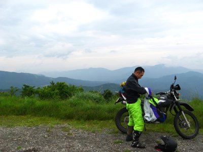 002.氷ノ山の林道にて_1