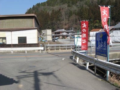 011.国道に出てきたところ_01