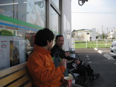 003_朝のコンビニ