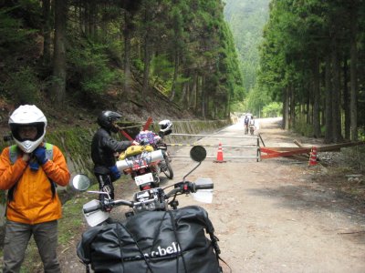 009_スーパー林道通行止め箇所①