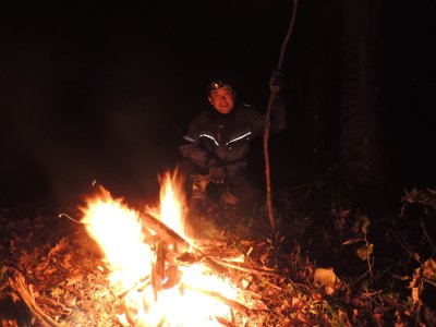 033.焚き火です②