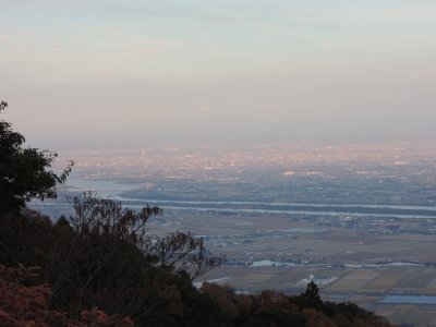 028.御嶽山の噴煙も