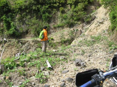 021.ひどいがけ崩れ①