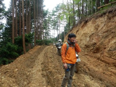020.阿舎利の林道では②