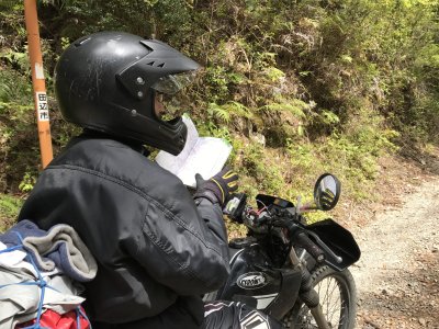 005.坂泰林道へ①