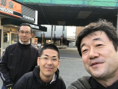 001_３人揃ってハイチーズ