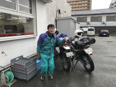 001.雨よやんでほしい中での集合①