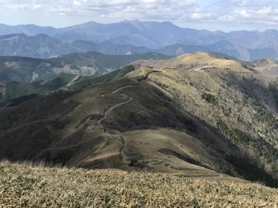 047.これが天空林道①