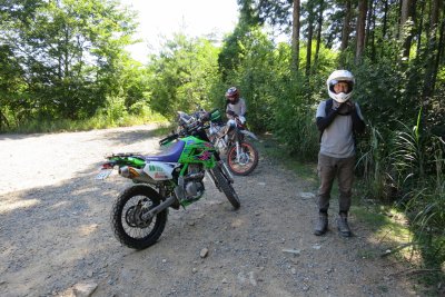 007.しいたけ林道の広場①