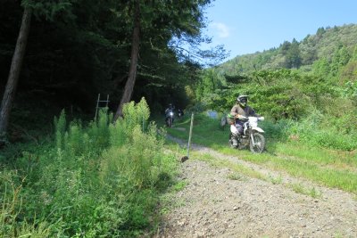 018.林道出口にて②