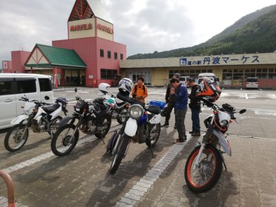 001.丹波マーケスが集合場所①