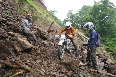 018.がけ崩れを通過③