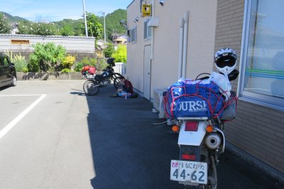 002_コンビニでちょっと朝飯