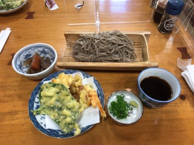 011.昼ご飯は蕎麦②