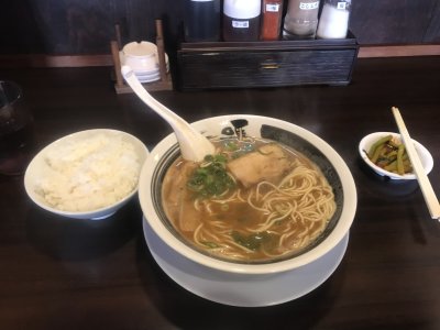 005.昼は和歌山ラーメン